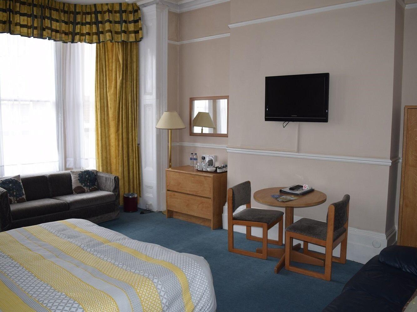 The Portland Hotel Фолкстон Екстериор снимка