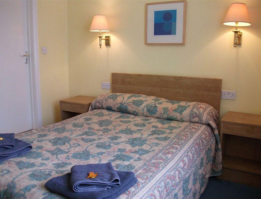 The Portland Hotel Фолкстон Екстериор снимка