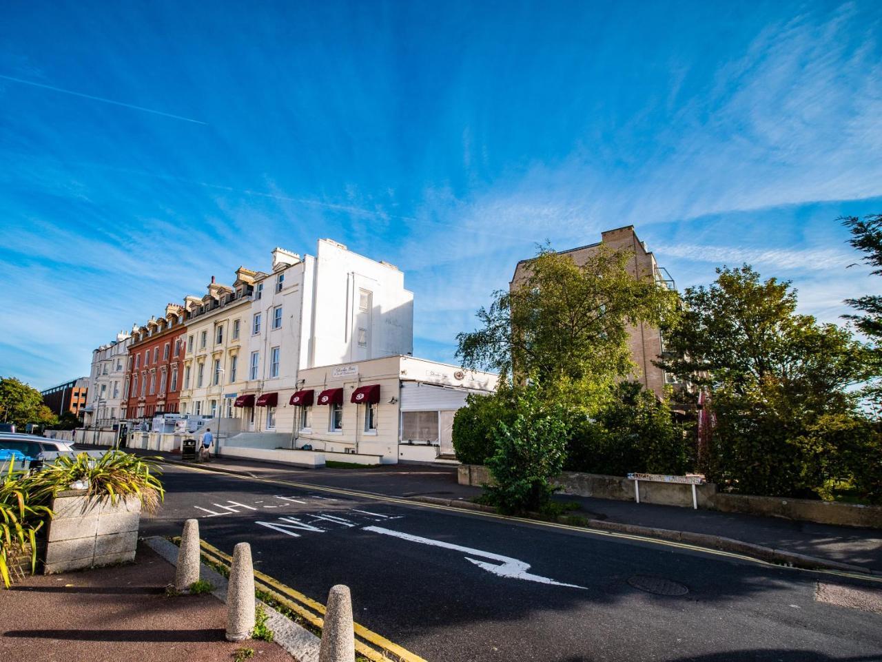 The Portland Hotel Фолкстон Екстериор снимка